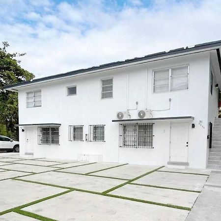 Fully Equipped Apartments With Parking Near Cocowalk Miami Exterior foto