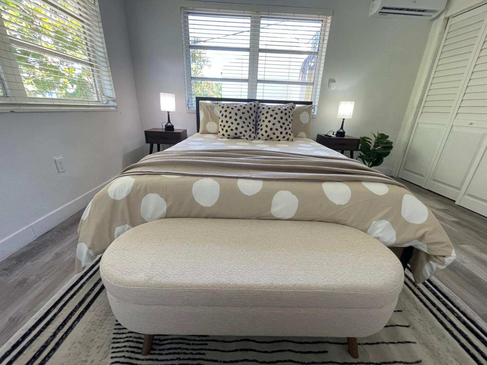 Fully Equipped Apartments With Parking Near Cocowalk Miami Exterior foto