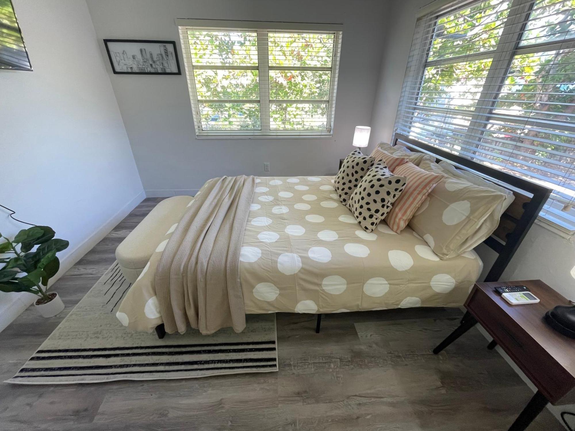 Fully Equipped Apartments With Parking Near Cocowalk Miami Exterior foto