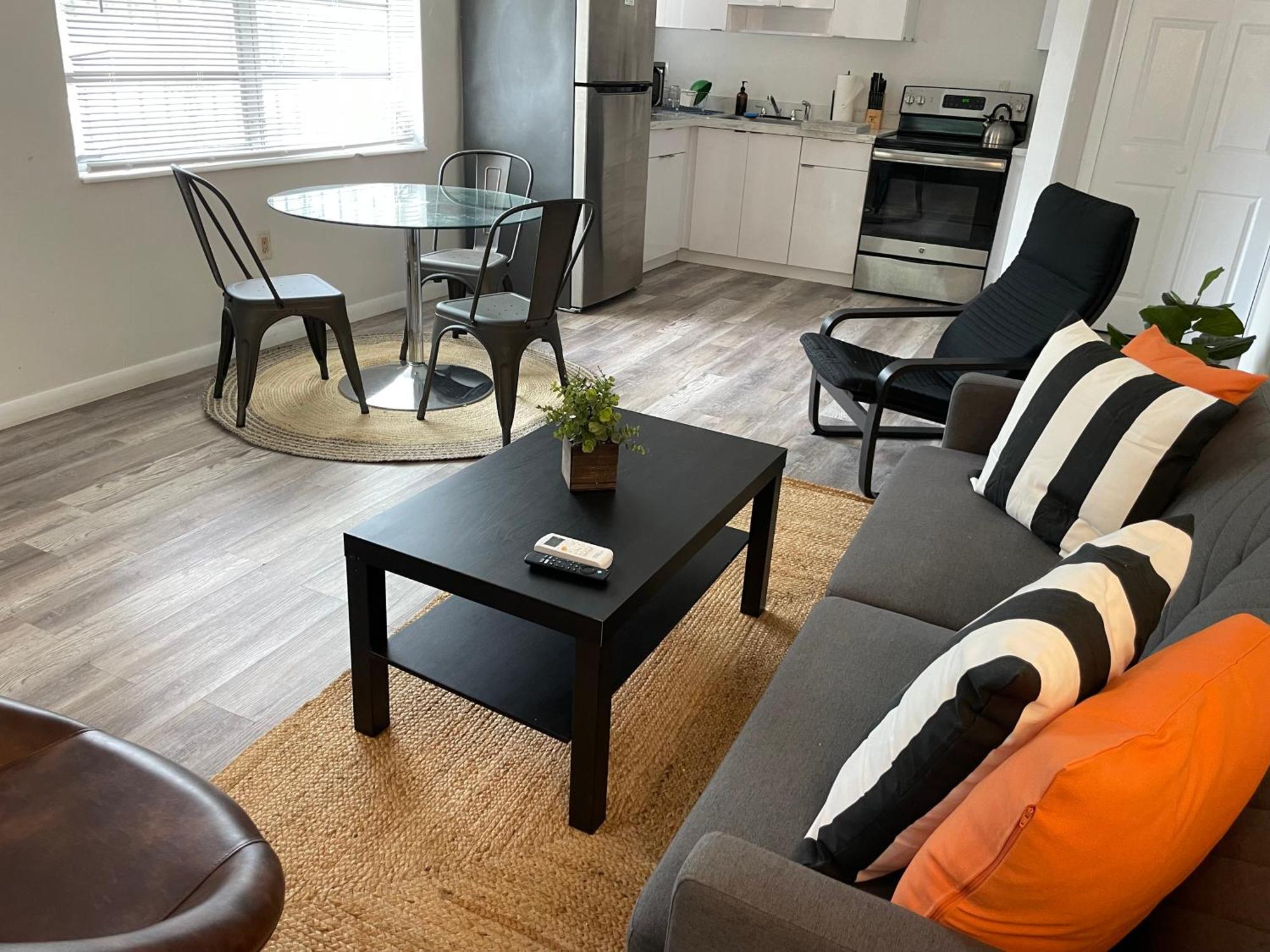 Fully Equipped Apartments With Parking Near Cocowalk Miami Exterior foto